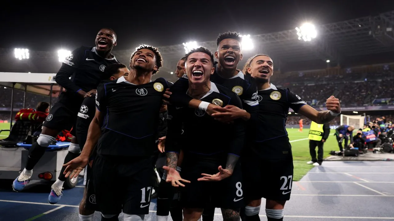 موعد المباراة.. تشيلسي يواجه ليدز في قمة الدوري الإنجليزي